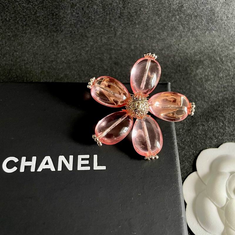 Chanel Brooch 09yxs19